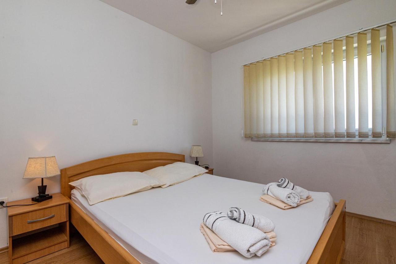 Apartments Janja Trogir Exteriér fotografie